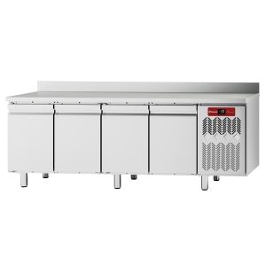 Wandkoeltafel, geventileerd, 4 deuren GN 1/1, 550 liter